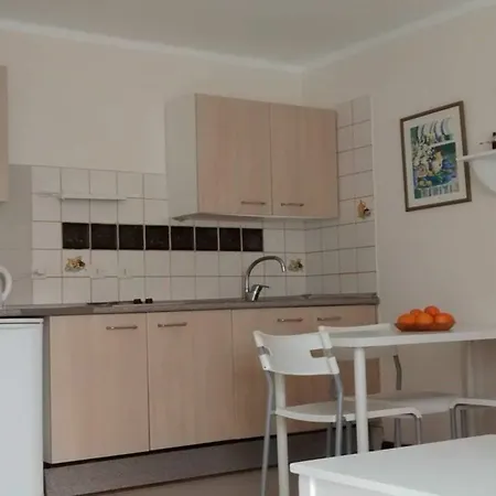 Apartment 104590 - In *