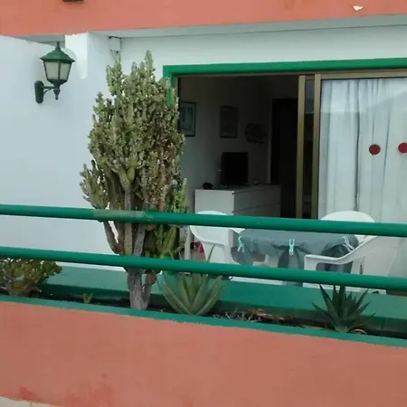 104590 - In Apartment *